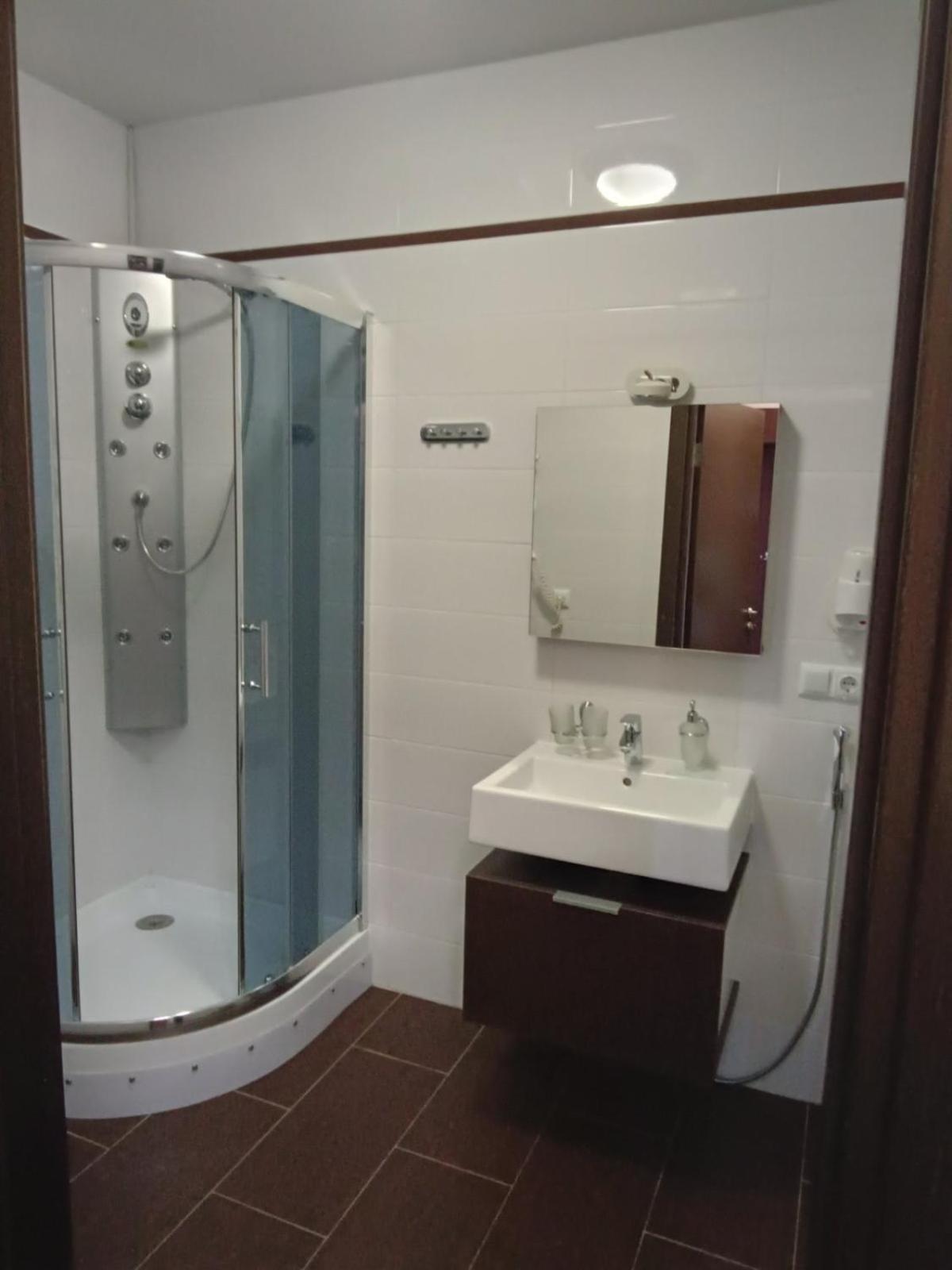 קרופיבניצקי Gosudar Hotel מראה חיצוני תמונה
