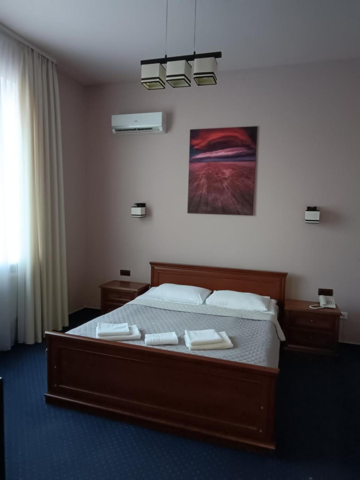 קרופיבניצקי Gosudar Hotel מראה חיצוני תמונה