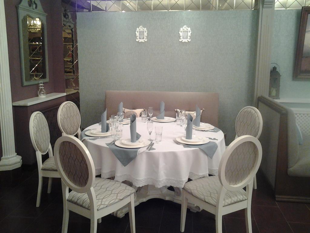 קרופיבניצקי Gosudar Hotel מראה חיצוני תמונה